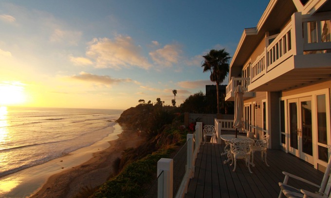 Encinitas House | Impeccable Cape Cod Oceanfront Home Overlooking Swami's Beach.