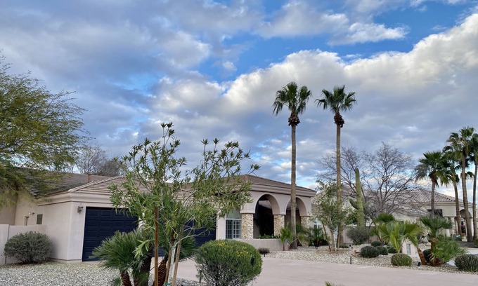 Central Scottsdale House | "Impeccably furnished, well-stocked, amazing manager" Scottsdale Dream Home!