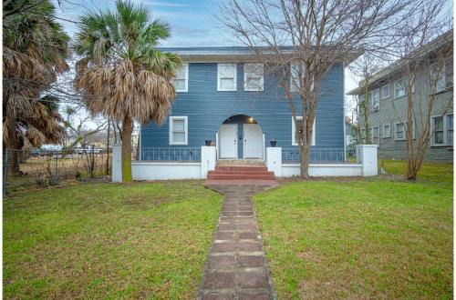 Tobin Hill Apartment | Impressive Cozy Historic 3BR Apt Near Downtown