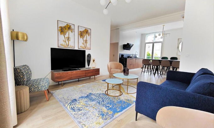Blois Apartment | Inédit : appartements grandes capacités sur les quais de Blois - 23 pers