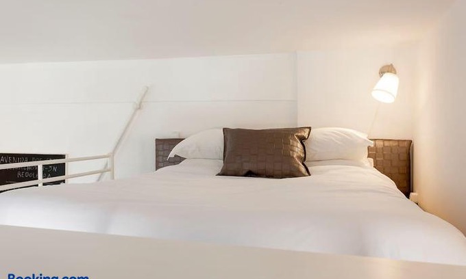 Reboleira Apartment | In Bed with Lisbon 5N