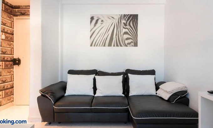 Reboleira Apartment | In Bed with Lisbon 7D