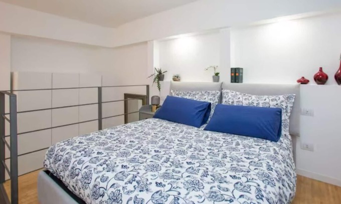Chinatown Apartment | In the center of Milan, a cozy one bedroom apartment that has just been renovated - 10 minutes from the metro