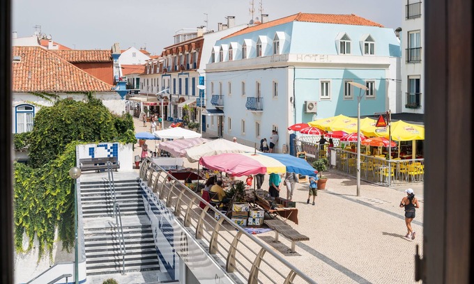 Ericeira House | In the center of the village, ideal for young families!