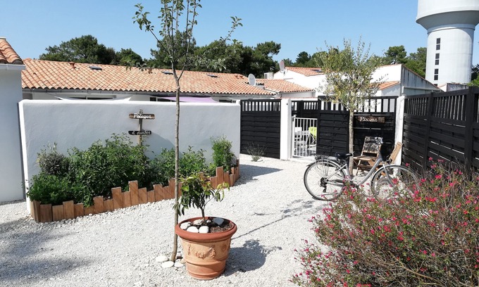 Rivedoux-Plage Cottage | In the heart of the pine forest, cottage for 4 people, very well equipped