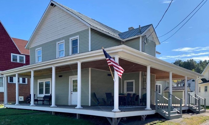 Saranac Lake House | In the Heart of Saranac Lake! Quick stroll along Lake Flower to Main St!