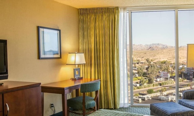 Laughlin House | In the Middle of It All! 4 Spacious Units, Game Rooms, Casino, Onsite Dining!