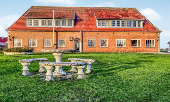 Horsbull Apartment | In the very north of Germany, only 3 km from the North Sea coast between Klanxbüll and Dagebüll, you