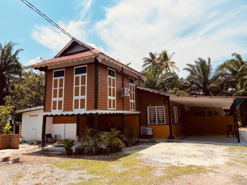 Sekinchan Apartment | Inap Desa R'Sawit Pintu A