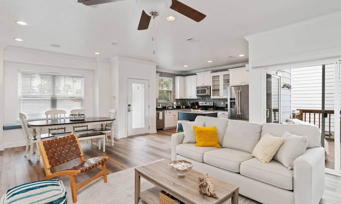 West Panama City Beach House | Incredible 4 bedroom beach house located in the Inlet Beach neighborhood of Pinewood Preserve.
