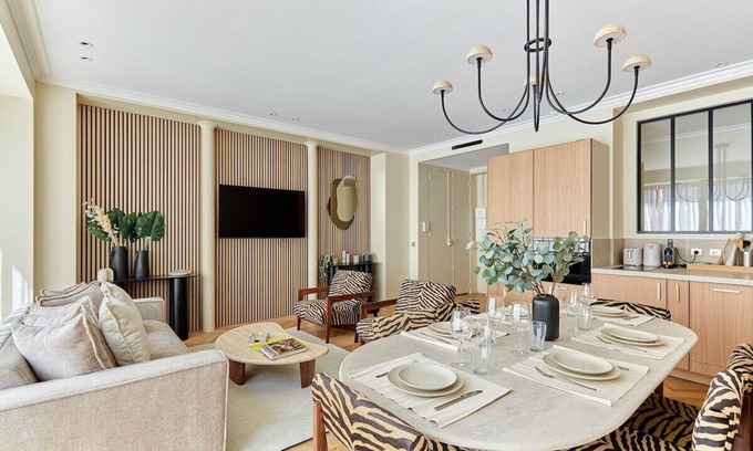 Strasbourg -Saint-Denis Apartment | Incredible AC Apartment 3 bedrooms Center of Paris