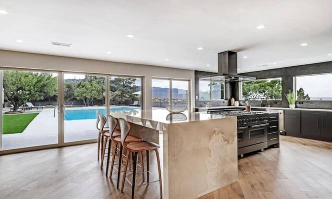 Northeast Heights House | Incredible Sandia Luxury Homenn