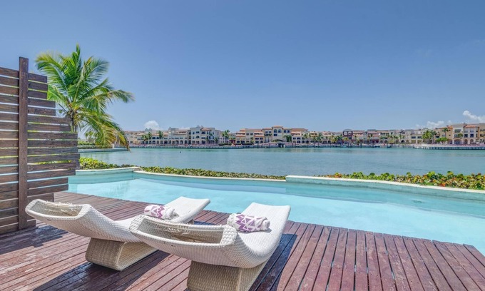Cap Cana Marina Apartment | INCREDIBLE WATER FRONT APARTMENT WITH AMAZING VIEWS AND INFINITY POOL !