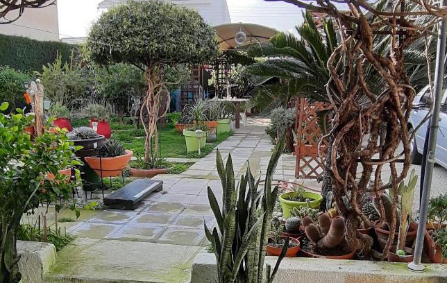 Livadia House | Independent Bedroom with private wc+shower