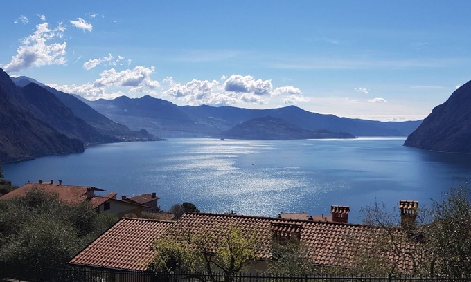 Riva di Solto House | Independent house with amazing lake view and swimming pool
