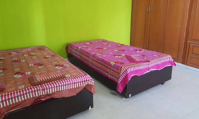 Malviya Nagar House | Independent house with first floor fully furnished