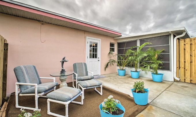 South Sea Village Apartment | Indialantic Apt with Bikes - 1 Mi to Melbourne Beach