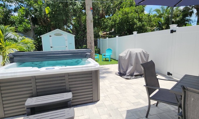 Indian Rocks Beach Cottage | Indian Rocks Beach Turtle Nest A