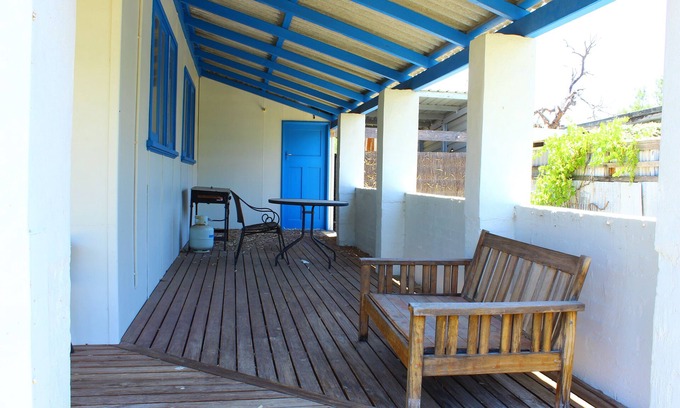 Lancelin House | Indigo Surf Shack - the rustic charm of yesteryear but with modern comforts!