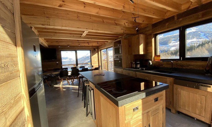 La Plagne-Tarentaise Ski Chalet | Individual ski-in ski-out chalet Paradiski Les Arcs - La Plagne
