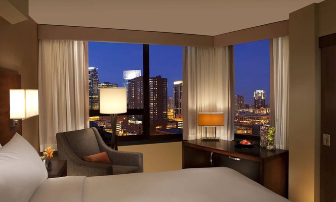 Downtown Minneapolis House | Indoor Pool, Club King Room at Millennium Minneapolis