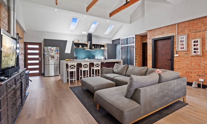 Somers House | Industrial Chic in Templestowe