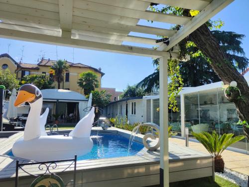 Rho Bed & Breakfast | Infinity Passion