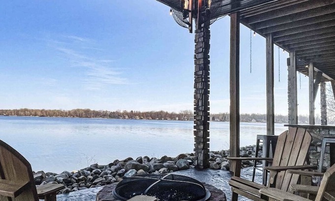 Bass Lake House | Infinity Views Lakefront Home