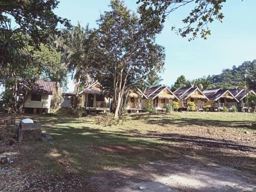 Bai Lan Resort | Ingdao Bungalow Koh Chang อิงดาว บังกะโล เกาะช้าง