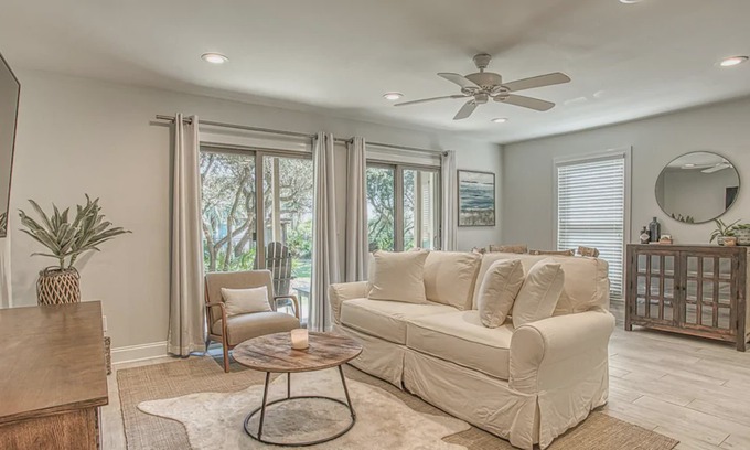 Inlet Beach Condo | Inlet Dunes Condo Closest to Pool and Beach!! Unit 103
