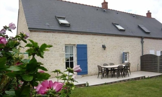 Epieds-en-Beauce Cottage | Inn Épieds-en-Beauce, 3 bedrooms, 5 people