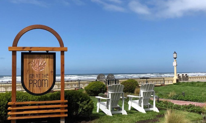 Seaside Hotel | Inn at the Prom Oceanfront