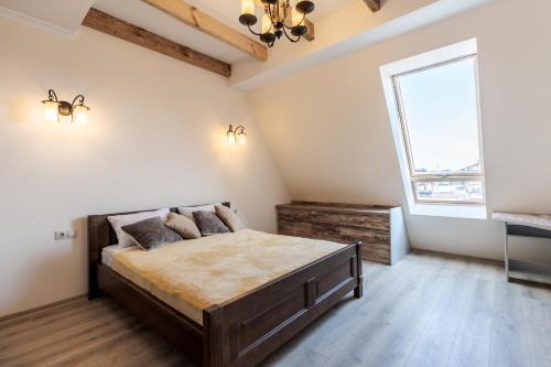 Lviv City Center Apartment | InshiApartments on Hazova str 4