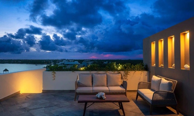 Cancun Villa | Insta-worthy 8BR - Oceanview | Concierge Service |