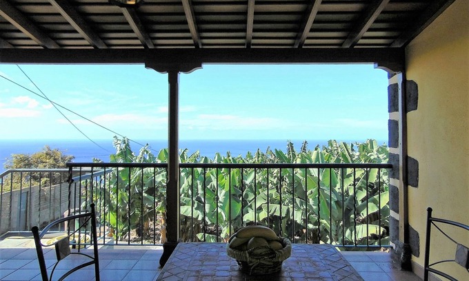 Tijarafe Cottage | Intimate in a farm between banana trees and avocado trees to enjoy total relaxation