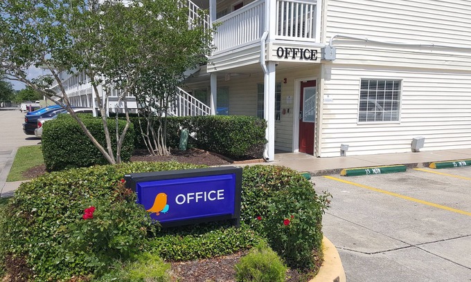 Harvey Hotel | InTown Suites Extended Stay Select New Orleans LA - Harvey