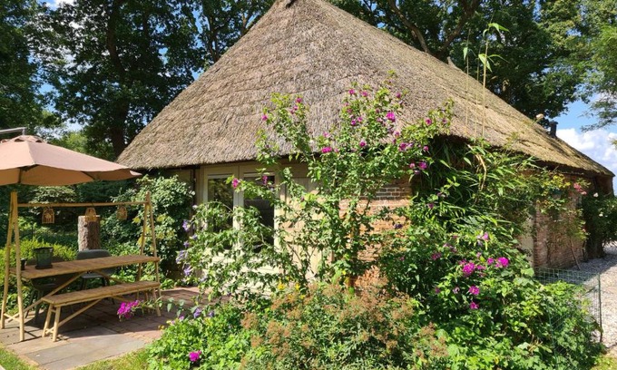 Uffelte House | InUffelte - Cottage en Glazen Voorhuis samen