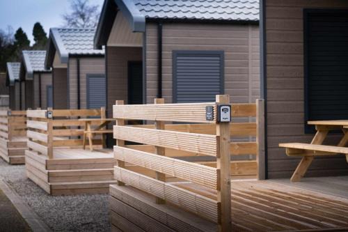 South Galson House | Inverness Lodge-Sleeps 4-Mezzanine Level-Parking
