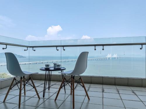 Bayan Lepas Apartment | Invincible Seaview Vacation Condo 3R3B 8Pax