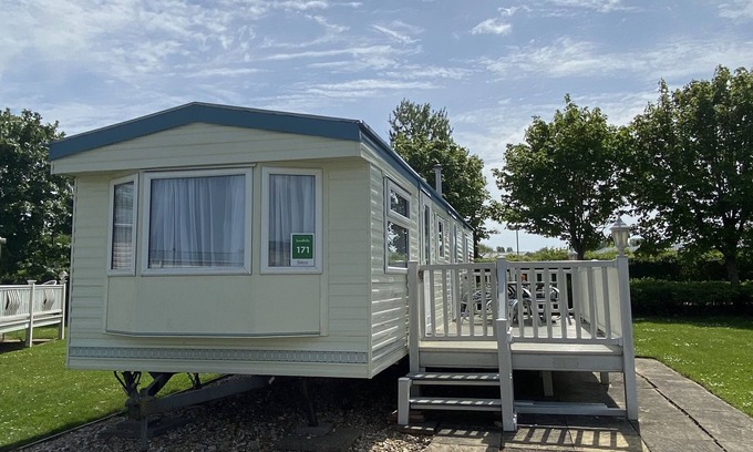 Skegness House | Inviting 3-Bed static caravan Butlin's Skegness