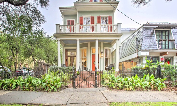 Uptown Historic District Apartment | Inviting Uptown New Orleans Apt: Perfect Location!