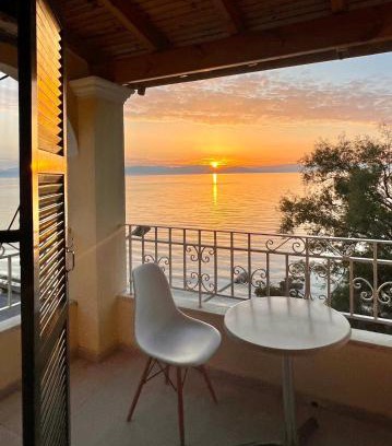 Agios Ioannis Peristeron Apartment | IONIAN MARE
