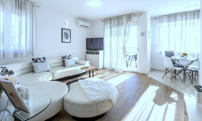 Kastela Apartment | Iris beach apartments 3