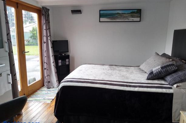Patea Bed & Breakfast | Ironsands B&B Studio Unit