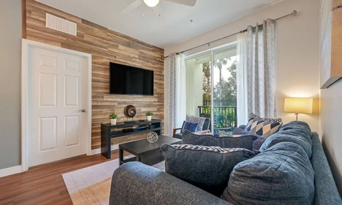 Florida Central Atlantic Coast Condo | IS1-103 - Spacious 3BR Orlando Condo Near Disney | Sleeps 8 Guests