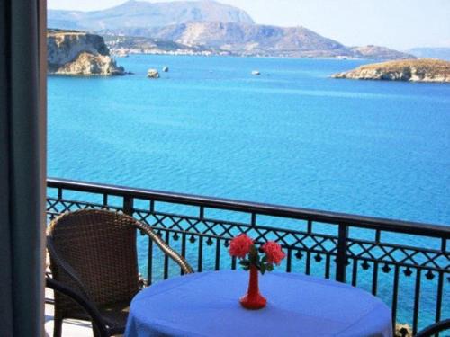 Plaka Apartment | Isadora