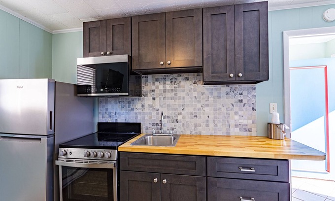 Manteo Hotel | Island Guesthouse and Motel