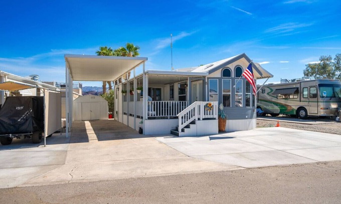Lake Havasu City Cottage | Island Time Tiny Home for6