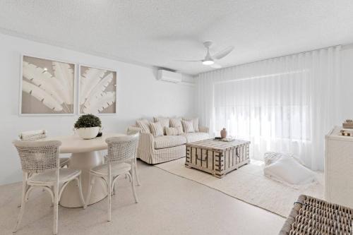 Labrador Apartment | 'Island Villa' Boho-Coastal Escape by the Waterfront