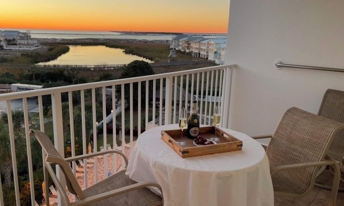 Holiday Isle Condo | Islander 610-Winter Months Avail - Heated Pool Contact for Special Rates